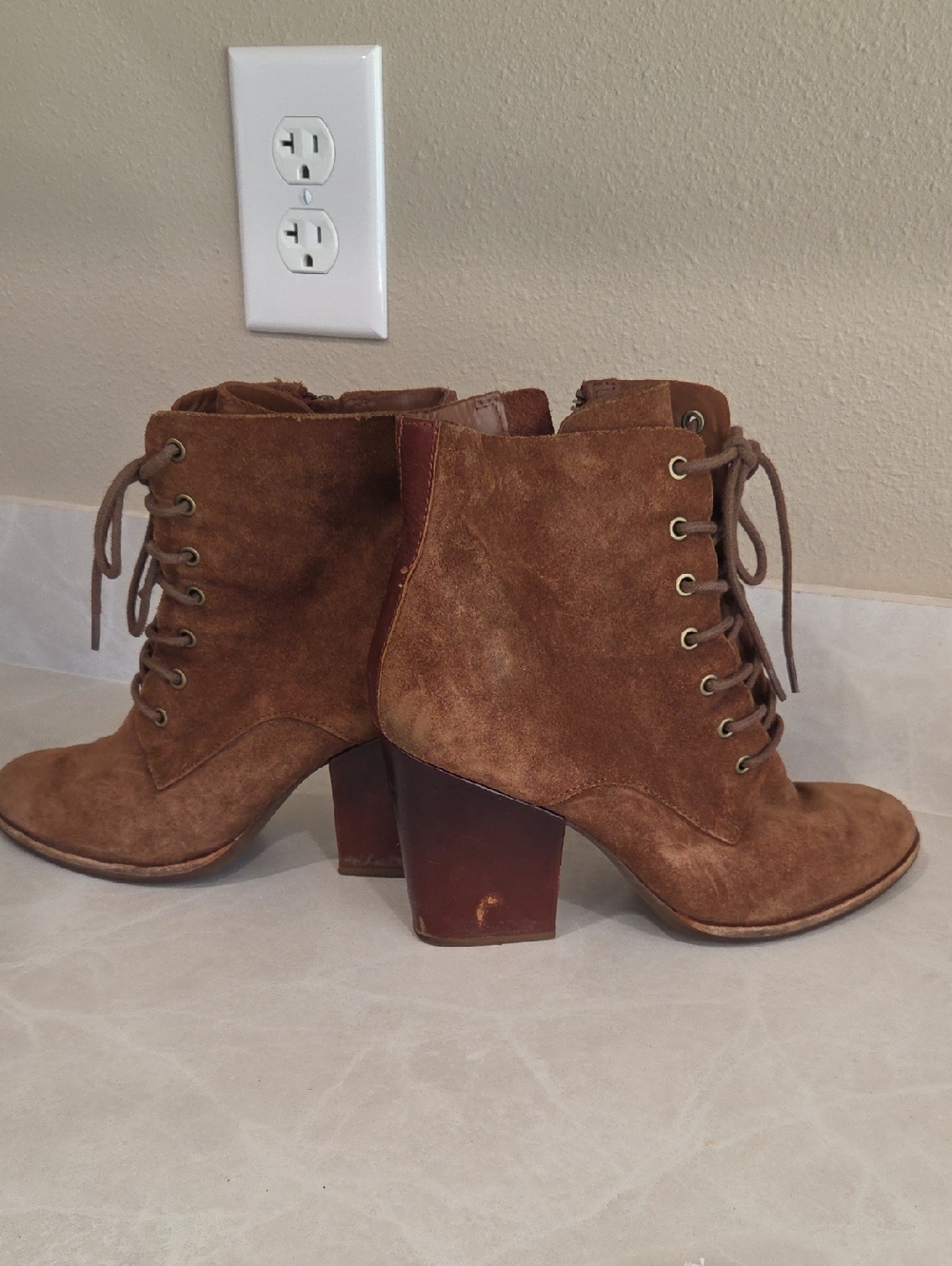 Kork ease boots. Chunky heel S 8.5